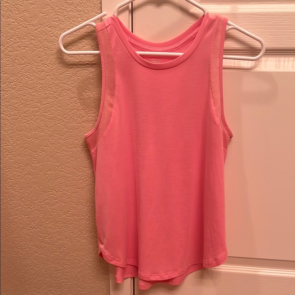Old Navy 2 Workout Tank Top
